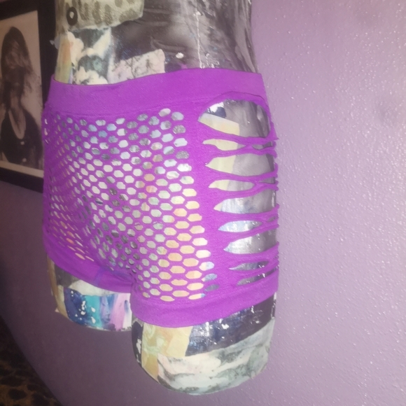 Rave shorts - Picture 1 of 3